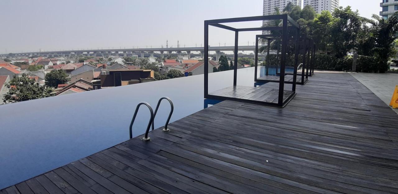 Cozy Grand Kamala Lagoon By Pelita Property Бекаси Екстериор снимка